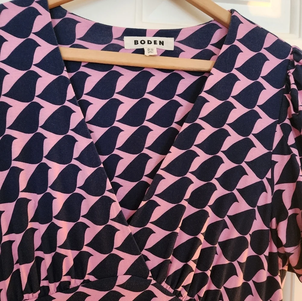 Boden Kristen Pleated Jersey Dress Size 10P Strawberry Sherbert Birdie Office - Picture 13 of 15